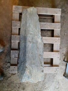 Schiefer Naturstein Steinsaule Einzelstuck Findling Gartendeko