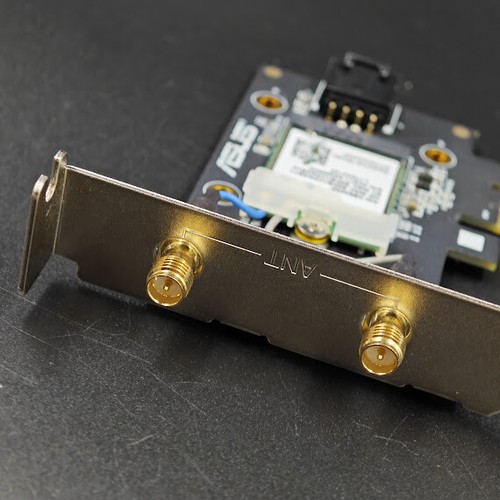Carte ASUS PCE-AXE5400 pour pièces - Signes d'utilisation, ne fonctionne pas - Photo 3/3