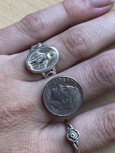 Blessed Mother Virgin Mary Miraculous Ladies Ring - Picture 5 of 11