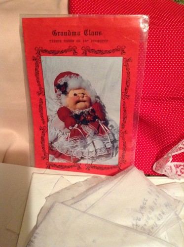 Oma Claus Taschentuchbezug oder Türstopper Set mit Material und Spitze - Bild 1 von 2