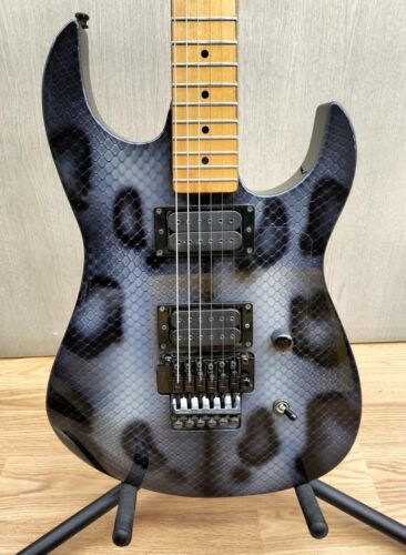 Guitarra Eléctrica B.C.Rich GS-1201T Gunslinger Snake Pattern Tipo ST Cuerpo Sólido - Imagen 4 de 17
