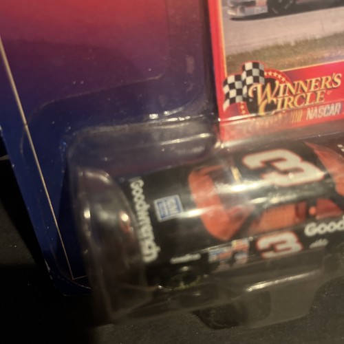 DALE EARNHARDT 1993 CHAMPIONSHIP / GOODWRENCH 1/64 WINNERS CIRCLE DIECAST LUMINA - Picture 4 of 6