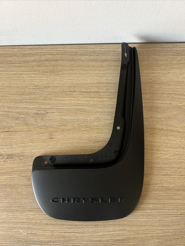 MOPAR 82214507 Molded Splash Guards Fits 2017-2022 Chrysler Pacifica - Picture 6 of 8