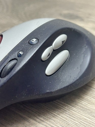 Logitech Cordless Optical TrackMan Mouse T-RB22 & USB Dongle Tested And Works - Picture 9 of 18