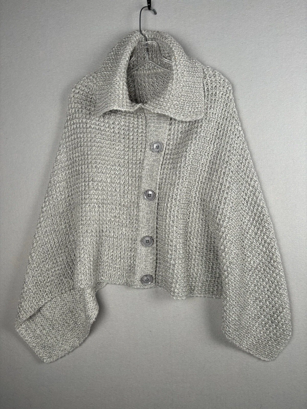 Chico’s Women’s Poncho Sweater S Small Gray Pullover Button Front Acrylic
