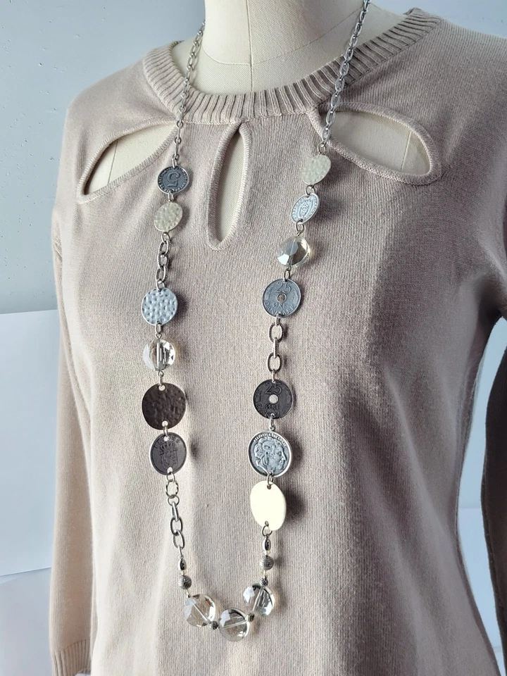 Grueso Firmado Chico's Cristal Imitación Mundo Moneda Plateado 38" Collar Foto 2 de 4