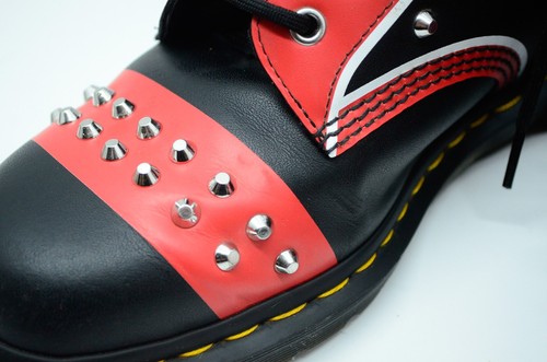 Stivali Dr Martens Air Wair 1460 STUD borchie rosso nero uomo US 12 baci punk rock - Foto 18 di 24