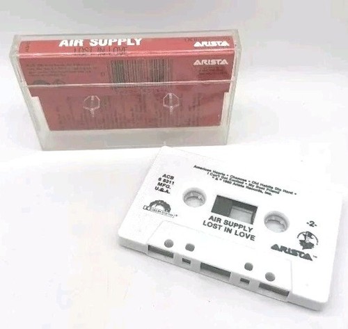 Air Supply Lost In Love Cassette Tape Arista Records 80's Tested - Foto 2 di 2