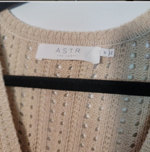 ASTR Cardigan beige manica a cupola taglia Medium - Foto 3 di 4