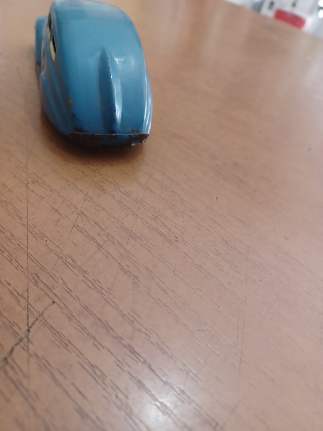 Foto 5 di 8