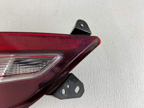 OEM | 2019-2020 Hyundai Santa Fe Bumper Tail Light (Left,Driver) - Picture 4 of 10