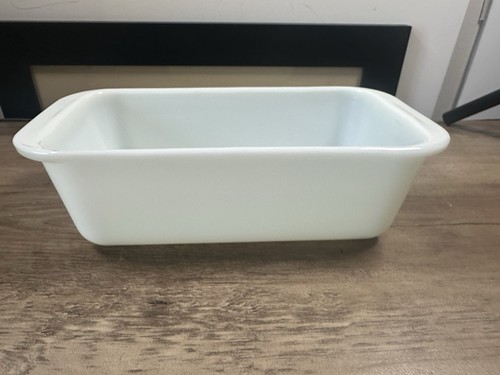 Cazuela de colección Pyrex cono de pino dorado ahorro de espacio 575-B sin tapa y pan blanco - Imagen 9 de 14