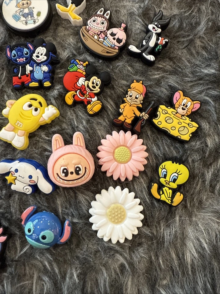 20 Piece Random Mix Of Adorable Popular Silicone Focal Beads - Image 3 of 4