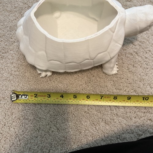 White Plastic Turtle Shaped Planter/Bowl/Container - Bild 12 von 13