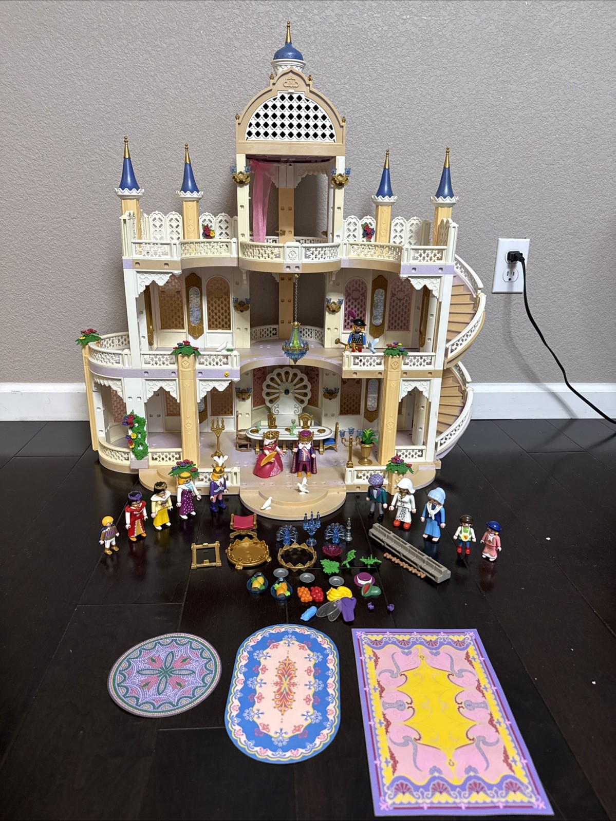 Picture 1 of 23