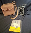 Vintage Kodak Brownie SIX - 20 Model C Box Aparat i torba - Retro - Nieprzetestowany