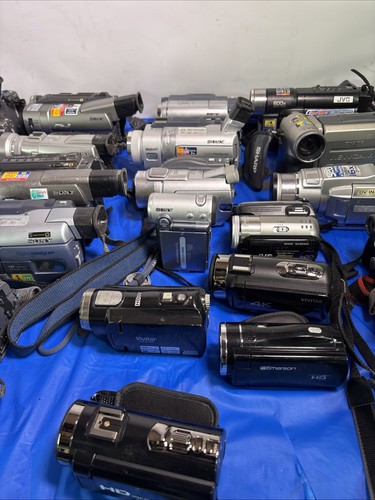 Lot of 38x | AS-IS | Mix Models and Brands Video Cameras / Untested / For Parts - Picture 3 of 11