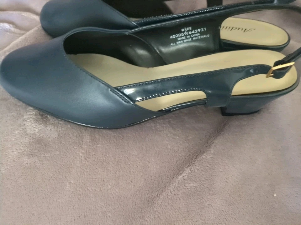 Zapatos audiciones mujer honda espalda talla 9.5EE. Azul marino Foto 2 de 4