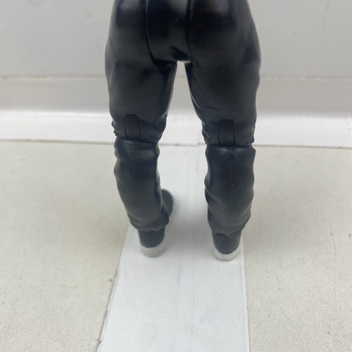 Mattel WWE Basic Action Figure Series 129 Roman Reigns Bloodline 2017 Smash Pin - Picture 11 of 15