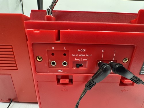 Vintage Portland RCS-1300 AM/FM Radio, Cassette Player Red Boombox, RARE Tested - Picture 8 of 12