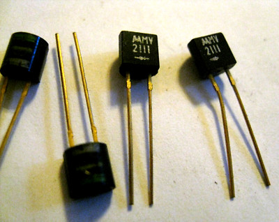 4 pc MV2111 Motorola Varactor Diode 2-Pin TO-92 NOS MV 2111 GOLD lead ...