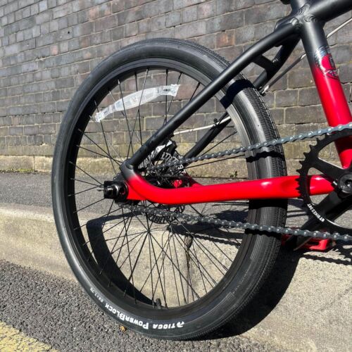 Bici GT Pro Series Heritage 24 pollici BMX Cruiser edizione corsa rossa - Foto 5 di 14
