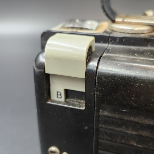 Vintage 1950s Art Kodak Bakelite Brownie Hawkeye Camera Flash Model *Not Tested - Picture 7 of 15