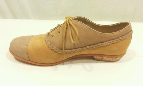 Wolverine 1883 Women's Size 7 M Oxfords Taupe Tan Beige Nubuck Leather Shoes - Picture 3 of 10