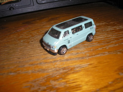 NICE RARE Hot Wheels Mooneyes Dodge Mopar Van Free SHIPPING - Picture 2 of 4