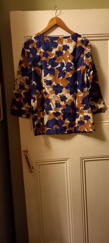 Kewbluse, Blumendruck, Gr. Small (8) - Bild 2 von 4