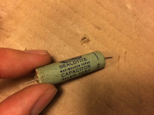 Vintage Solar Sealdtite .02 uf 600v Capacitor Paper Guitar Tone Cap TESTED GOOD - Picture 2 of 5