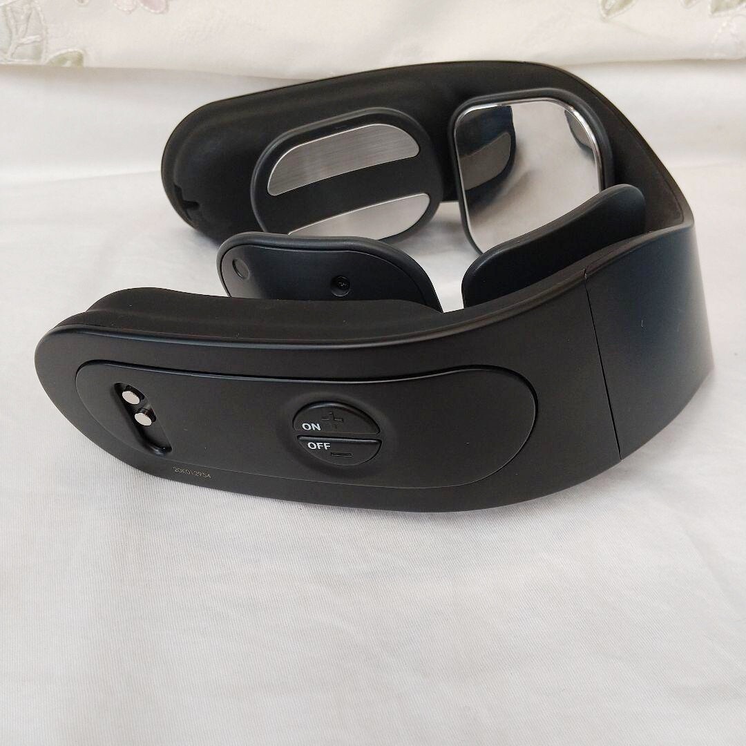 YA−MAN EPN-10B BLACK YA-MAN Medi Lift Neck Beauty Device EMS Moisture Pulse Black