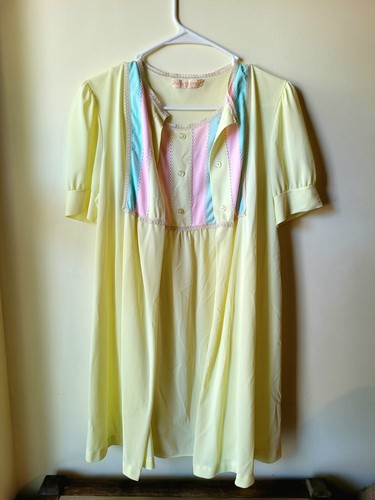 Vtg 2 Piece Nylon Aristocraft Nightgown Housecoat Yellow,Pink,Blue Medium - Picture 1 of 9