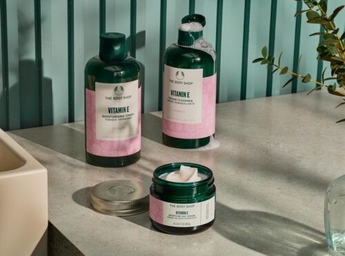 The Body Shop Vitamin E Moisture Cream 50 Ml FREE SHIPPING - Picture 3 of 8