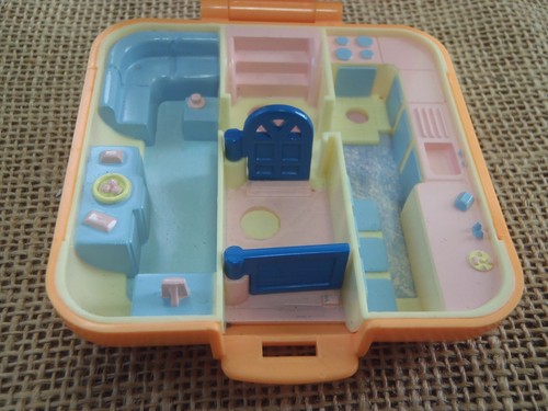 Vintage Polly Pocket Bluebird 1989 Polly's Townhouse Compact - Complete - Imagen 9 de 10