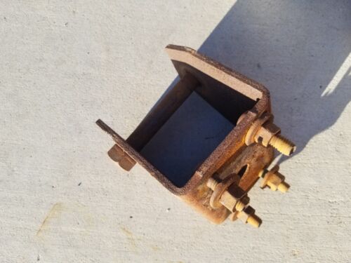 1968 1969 1970 DODGE CHARGER PLYMOUTH LEAF SPRING FRONT EYE BOLT PIVOT HANGER 1 - Picture 3 of 8