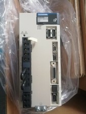 USED ORIGINAL YASKAWA AC SERVO DRIVER SGD7S-5R5A10A002