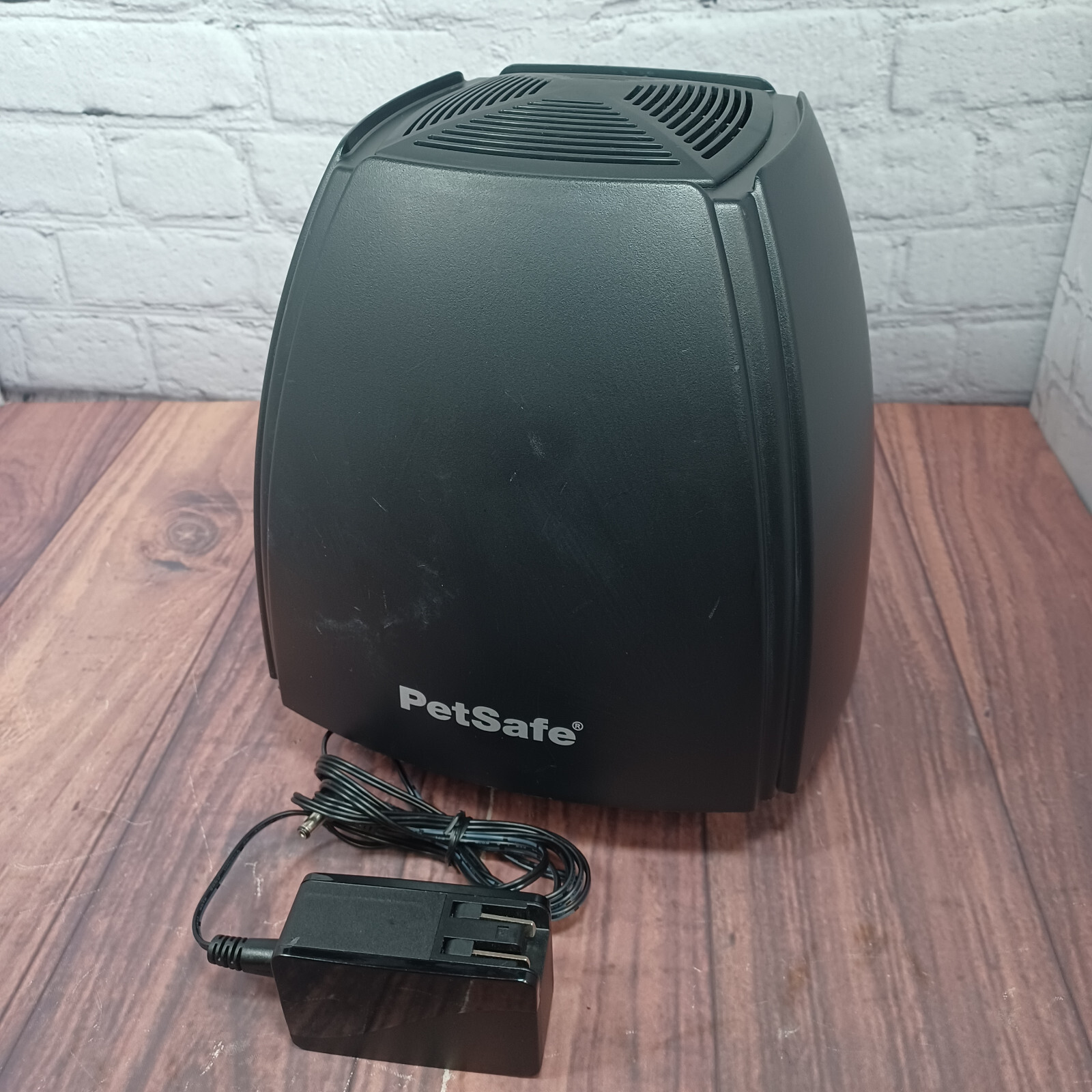 PetSafe Stay Play Wireless Dog Fence Base Transmitter RFA554 w