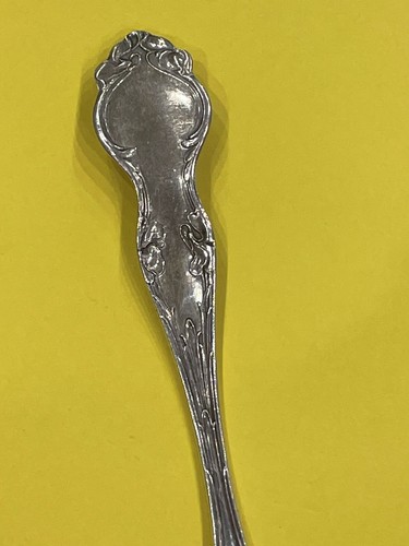 Violet by Wallace Sterling Silver Berry Spoon Scalloped 9 1/4" - Picture 7 of 7