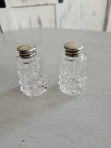 Vintage  Cut Crystal Glass Salt + Pepper Shakers Sterling Silver Czechoslovakia - Picture 1 of 10