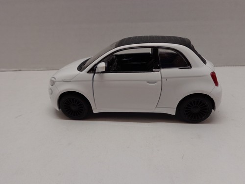 Fiat 500e, White - Kinsmart 5440D - 1/28 Scale Diecast Model Toy Car - Picture 3 of 7