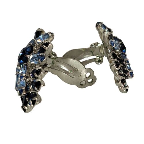 Vintage Kramer Of New York Sapphire Blue Silver Rhinestone Clip Earrings Signed - Picture 8 of 13