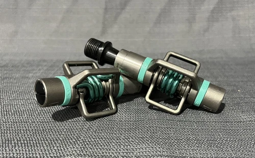 Crankbrothers Eggbeater 3 Interbike 2013 Pedals Turquoise Clipless 9/16" 286g