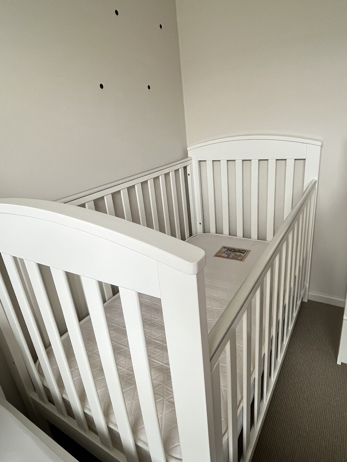 Babyhood Australia Baby Cot [Excellent Condition] Side Drop