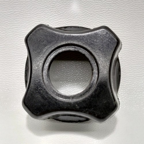 1X Yamaha YL1 YL1E YL2 YL3 L2 YG1 YLCM YG5 Side Cover LH Knob 102-21714-00 NOS - Picture 5 of 6