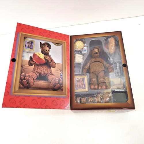 ALF (Alien Life Form) Ultimate Action Figure Neca Reel Toys 2022 New