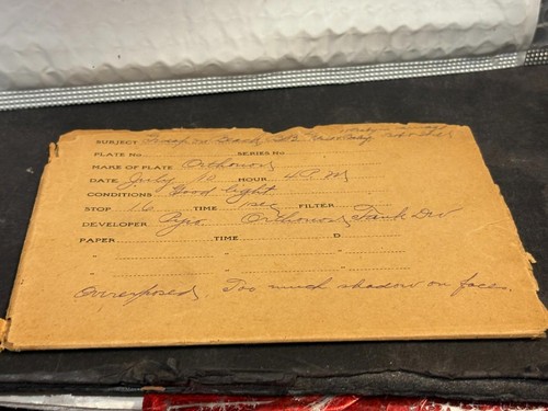 ANTIQUE 1910 GLASS NEGATIVE OF A GROUP WITH KIDS BABY (CARRIAGES) 5" X 7" - Picture 4 of 4