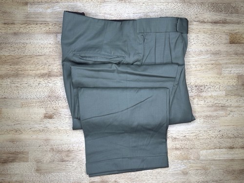 Pantalones para hombre Oxxford Clothes verde gabardina plisados con puños 38x30 - Imagen 1 de 7