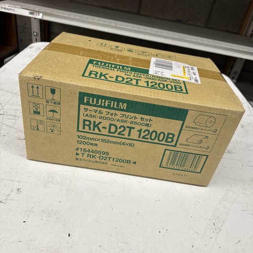 Fujifilm RK-D2T1200B 4x6" Dye Sub Media für ASK-2000/2500 Drucker, 2 Rollen