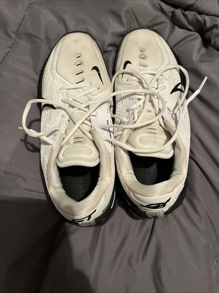 Size 11 - Nike Air Zoom GT Cut TB Black White - Image 2 of 4